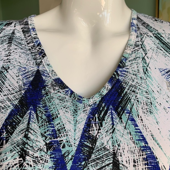 ELEVEN BY VENUS WILLIAMS PRINTED TENNIS, PICKLE BALL, GOLF TOP. WOMEN’S … - Picture 4 of 7